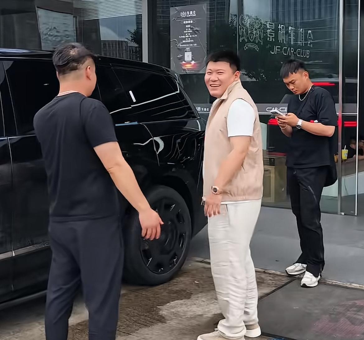 网红韩景枫杭州创业项目曝光，这次估计很危险拉上父亲投入资金，关键是这次的项目并