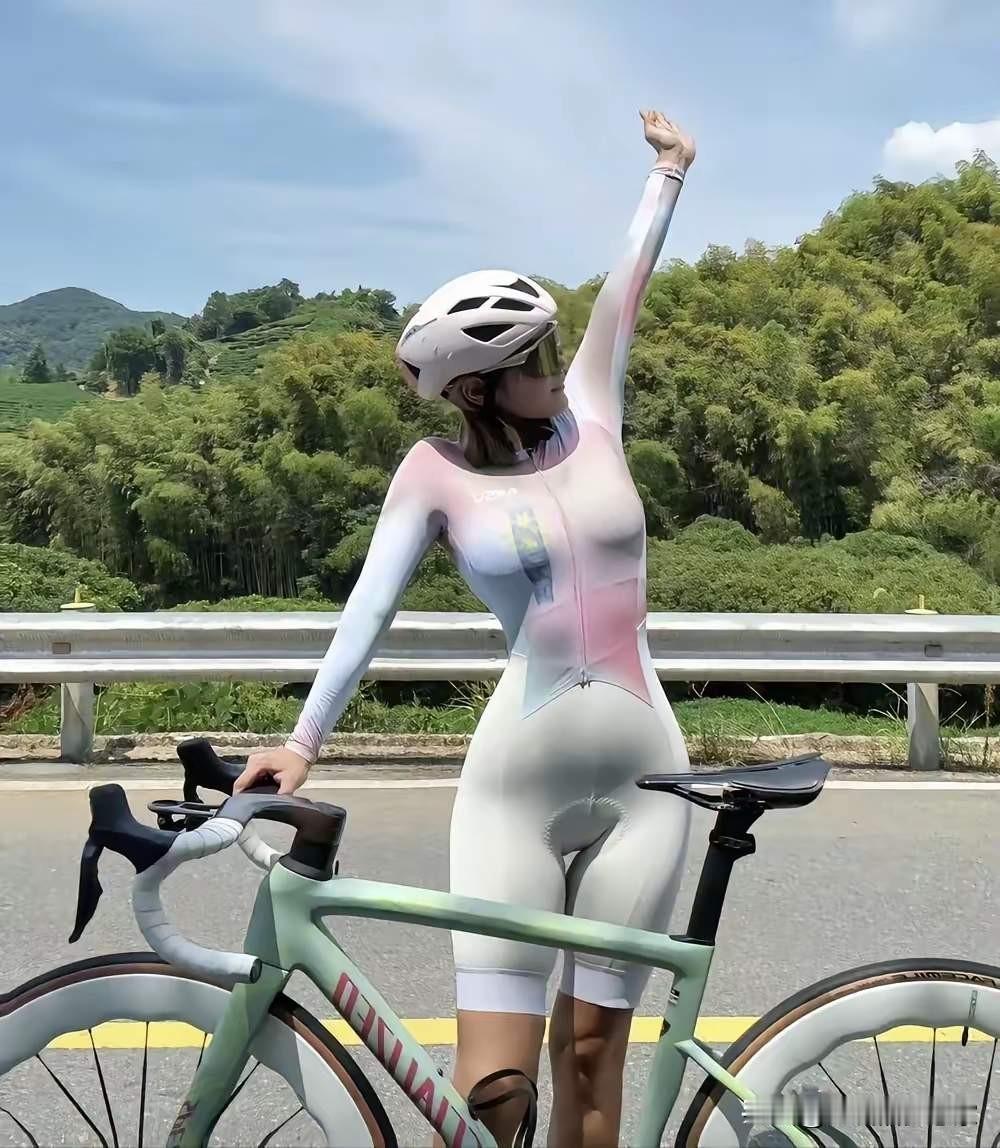 现在骑行也太火了吧！身边好几个同事都彻底迷上了骑自行车，一套装备置办下来轻松上万