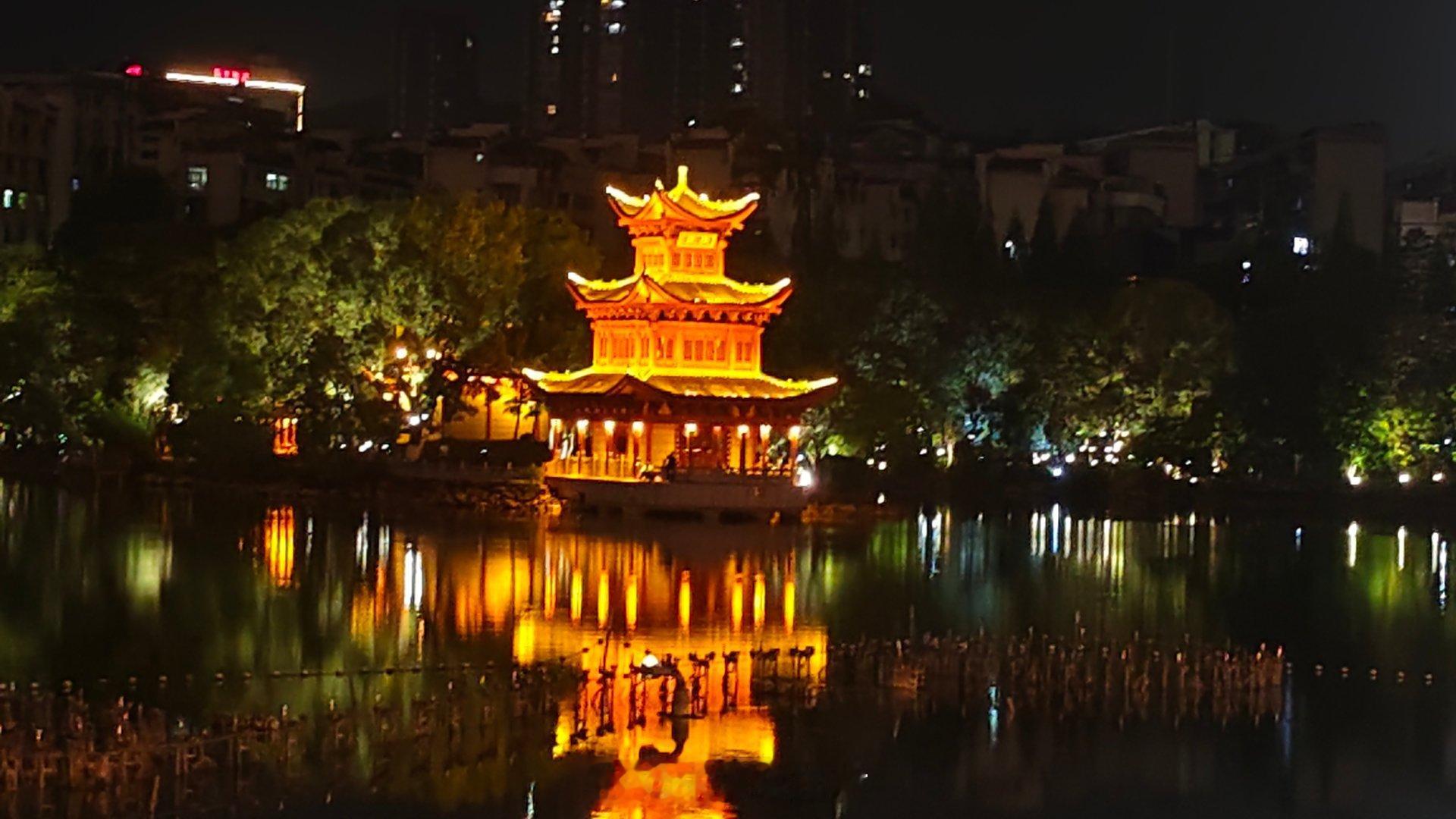 温馨提示！！！！！商业航天回踩或许是机会，天舟十号货运飞船成功发射升空，重点关注