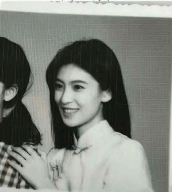经常不能理解那些披头散发的女生​​​