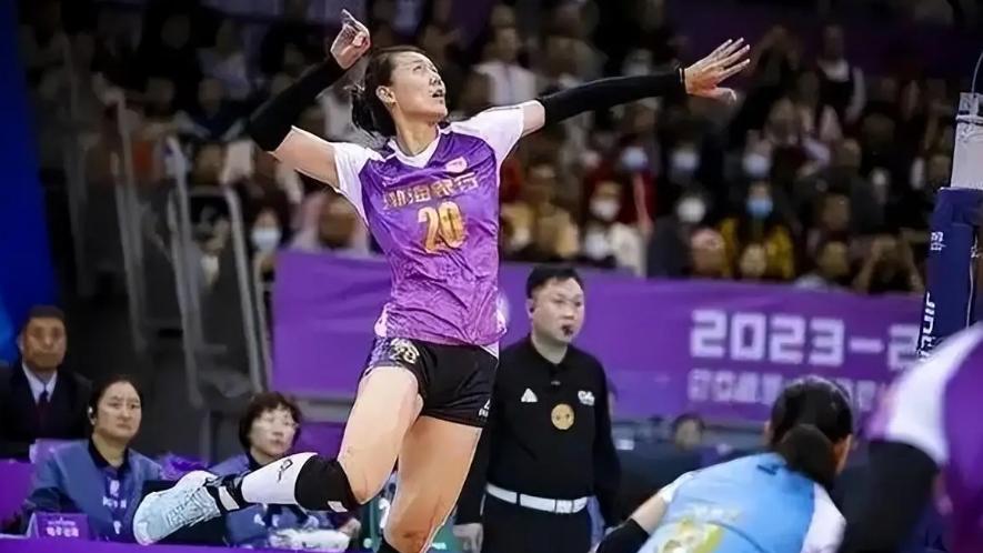 天津女排3-0北京, 赛后收获三个好消息, 这2人未来可进国家队