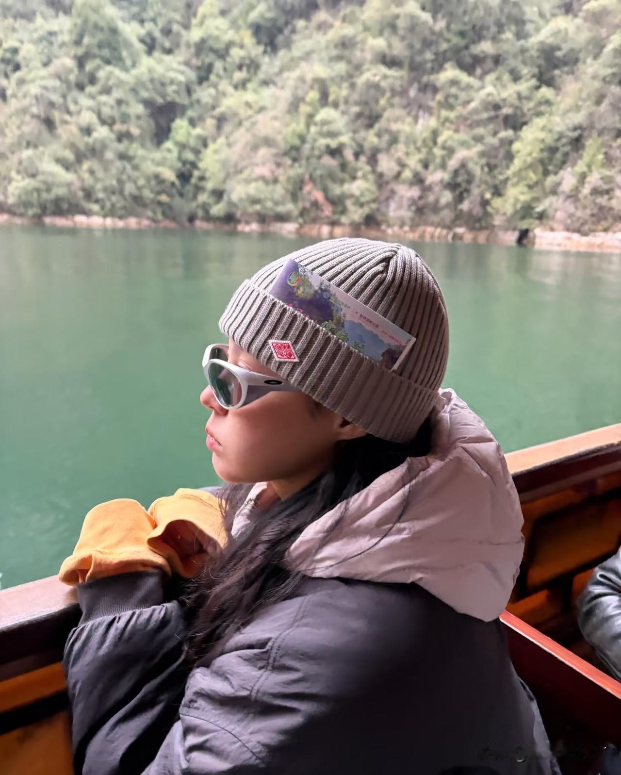 游览张家界张家界宝峰湖的曹旻，不过她显然把景区名字搞错了，以为是“比峰湖”。