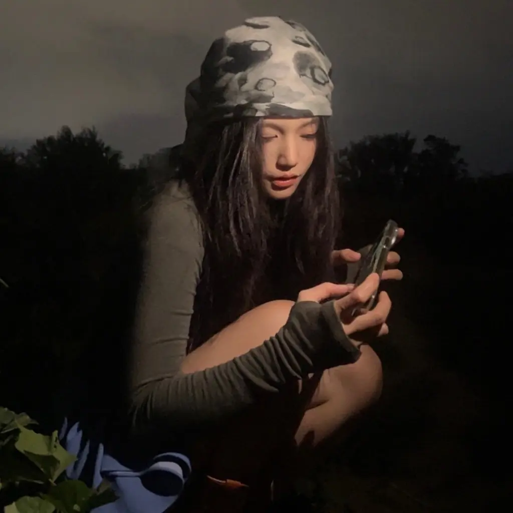 我本想把我月亮都拍得漂亮，可最后发现只有月亮很漂亮。本该叫我懊恼。但风...