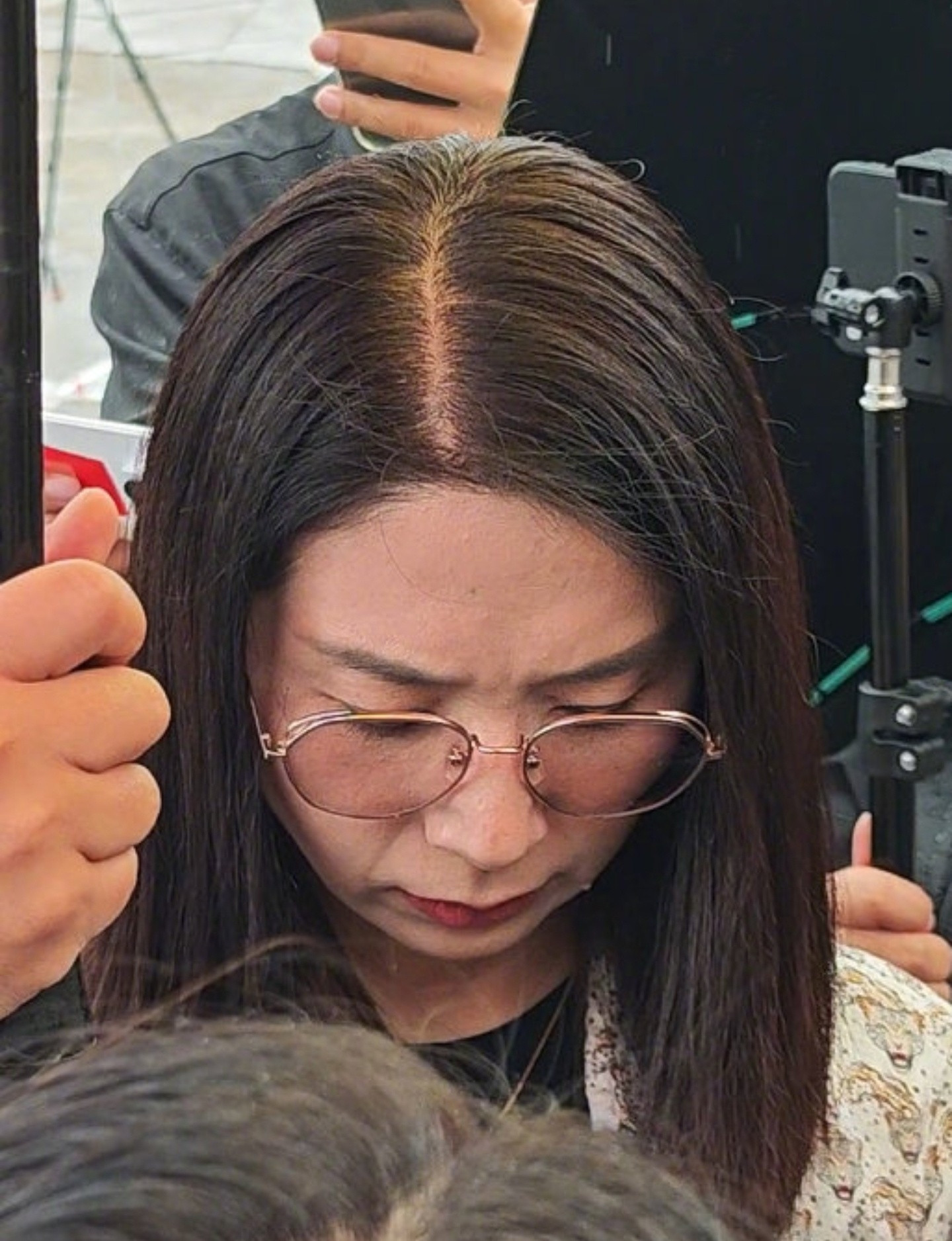 崔丽丽被性侵的事，惊动了娱乐圈的姚晨和赵奕欢，两个人分别在网上为崔丽丽发声。赵奕