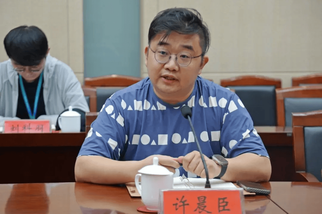 面对面交流, 常州市政府召开省城市足球联赛球迷座谈会