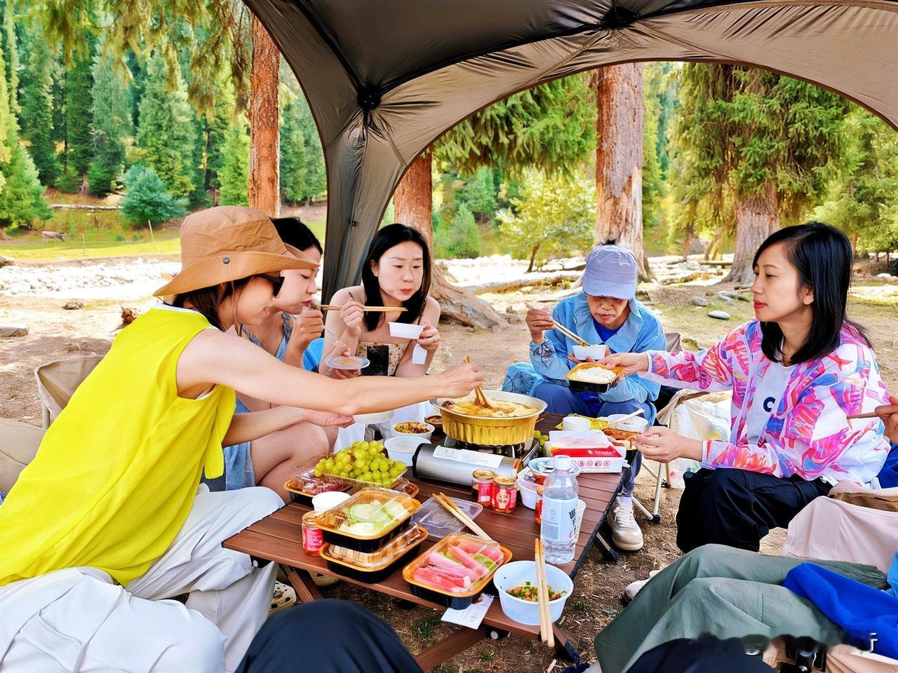 跟着金牌领队，解锁伊犁库尔德宁的舌尖狂欢当车轮驶入伊犁腹地，库尔