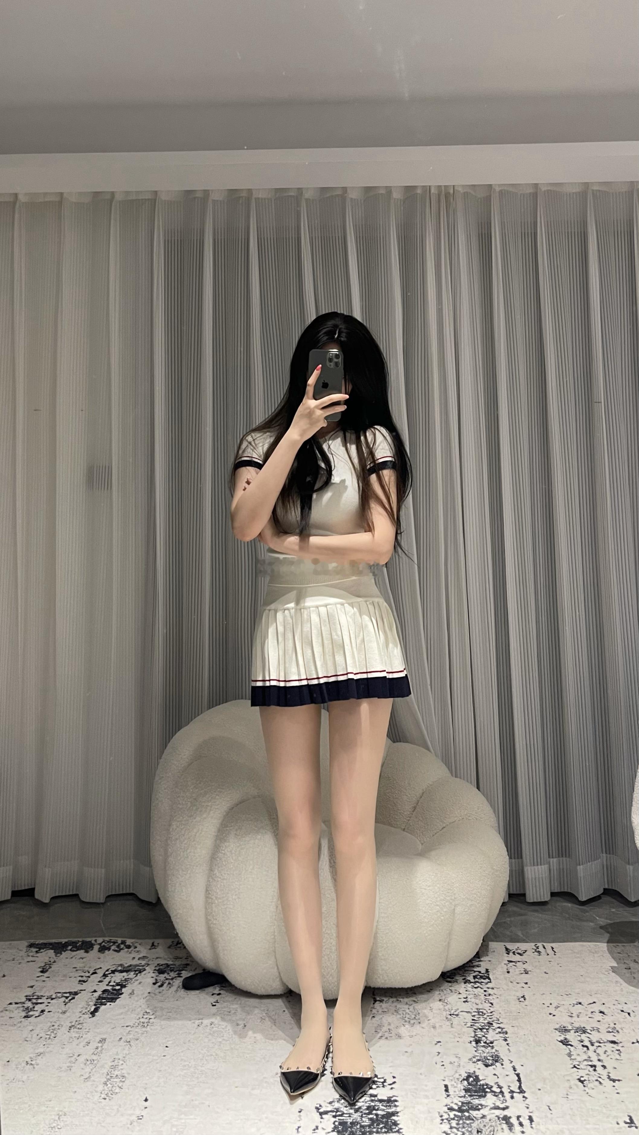 亮亮嘟要做人群里最亮的崽～ootd​​​