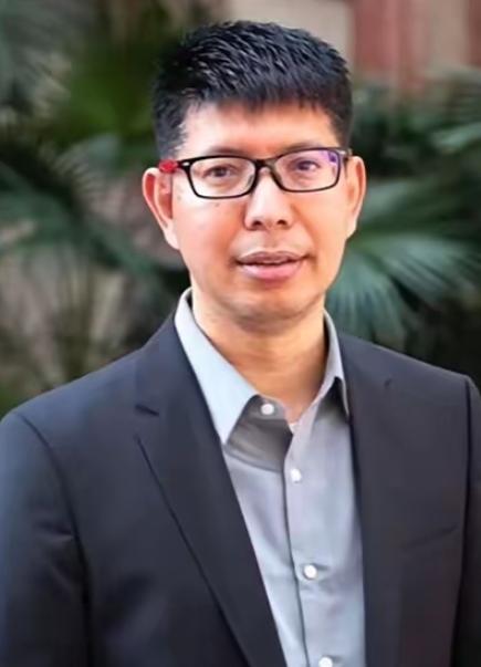 挂着美国学者身份、手里还拿着有效签证，敏辛怎么也没想到，一场原本再正常不过的云南