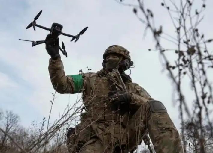 俄军密集空袭基辅奏效，泽连斯基开始呼吁停火了！但现在说话为时已晚！ 受防空体