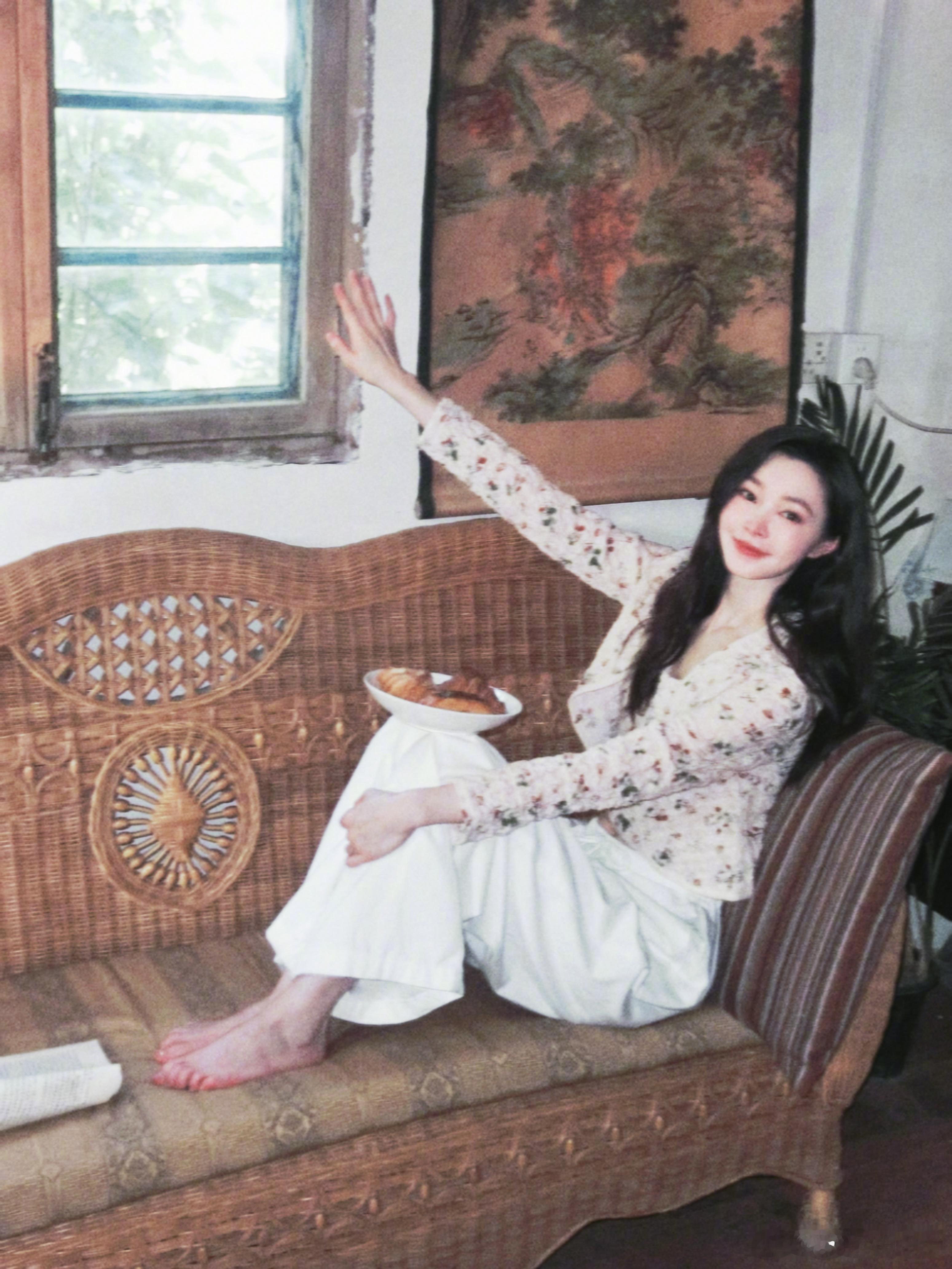 宋轶随手一拍都这么美的程度，好阳光好治愈​​​