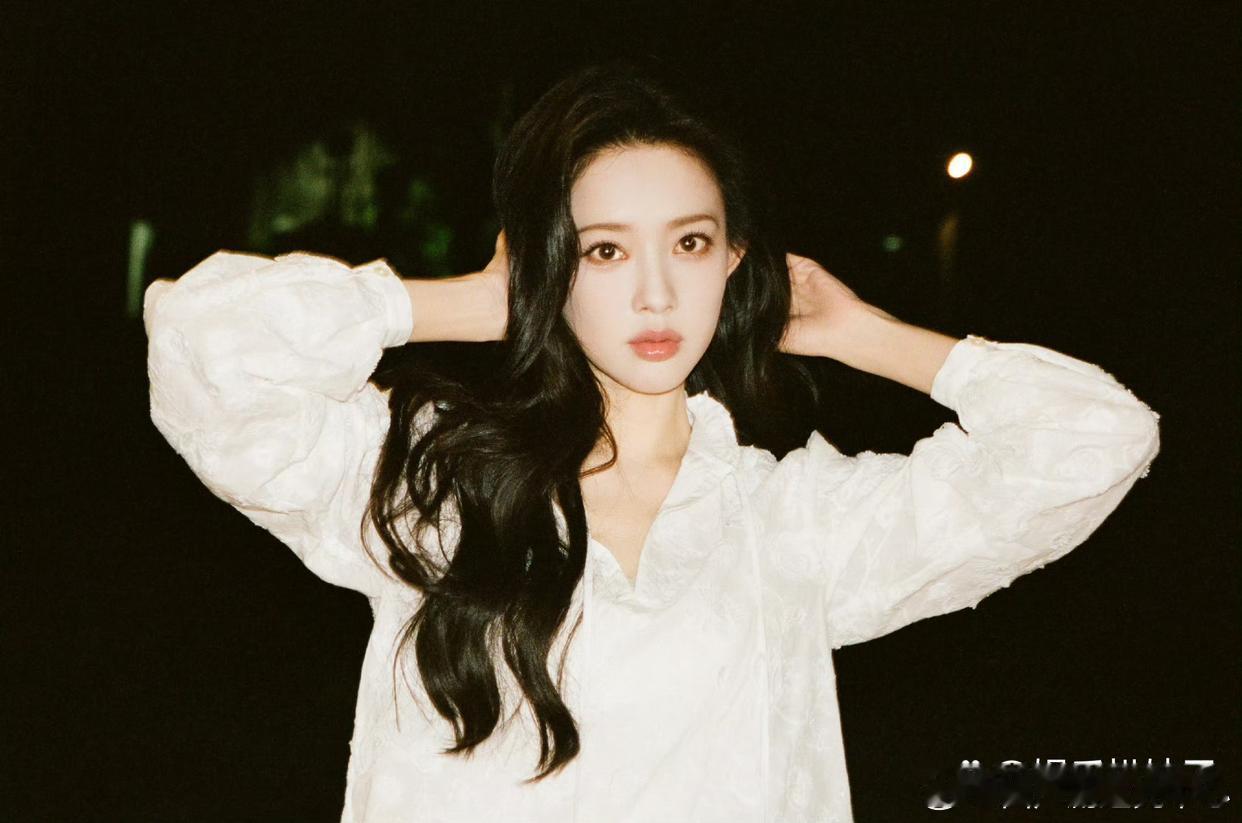 1.王鹤棣根本不愿意和虞书欣扯上关系，也没想到跟何与打场球竟然能发展到这种程度。