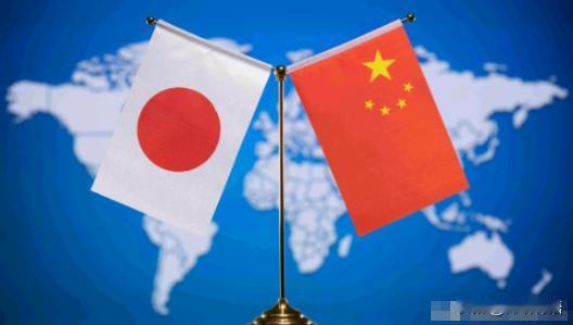 在我们举行南京大屠杀公祭之际，12月13日，日本右翼分子高桥羚阁表示，请停止“捏