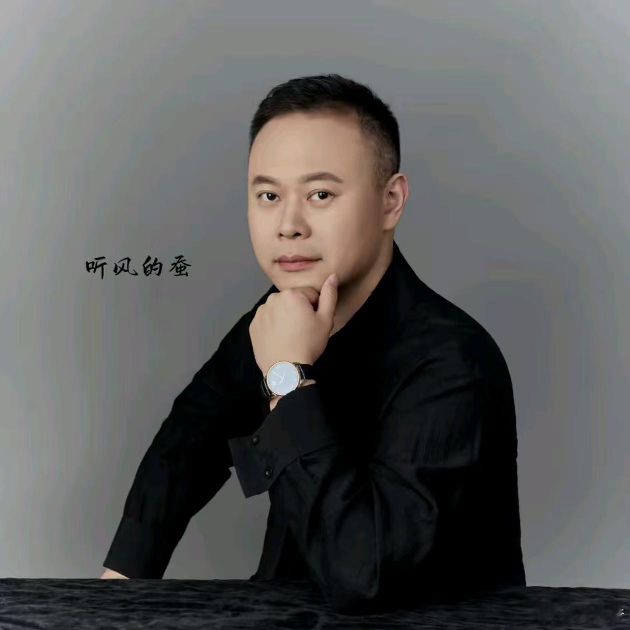 哈哈哈哈大家说老吴和蚕哥像不像