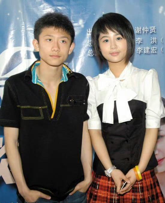 他俩不是亲人，胜过亲兄弟。《家有儿女》拍完，没红的红了，红的没散。张一山一句