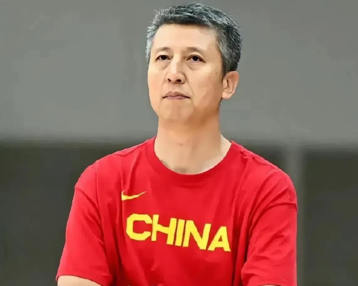 国家集训队，已经这么长时间了，郭士强天天近距离观察，参加亚洲杯，谁行谁不行，郭士