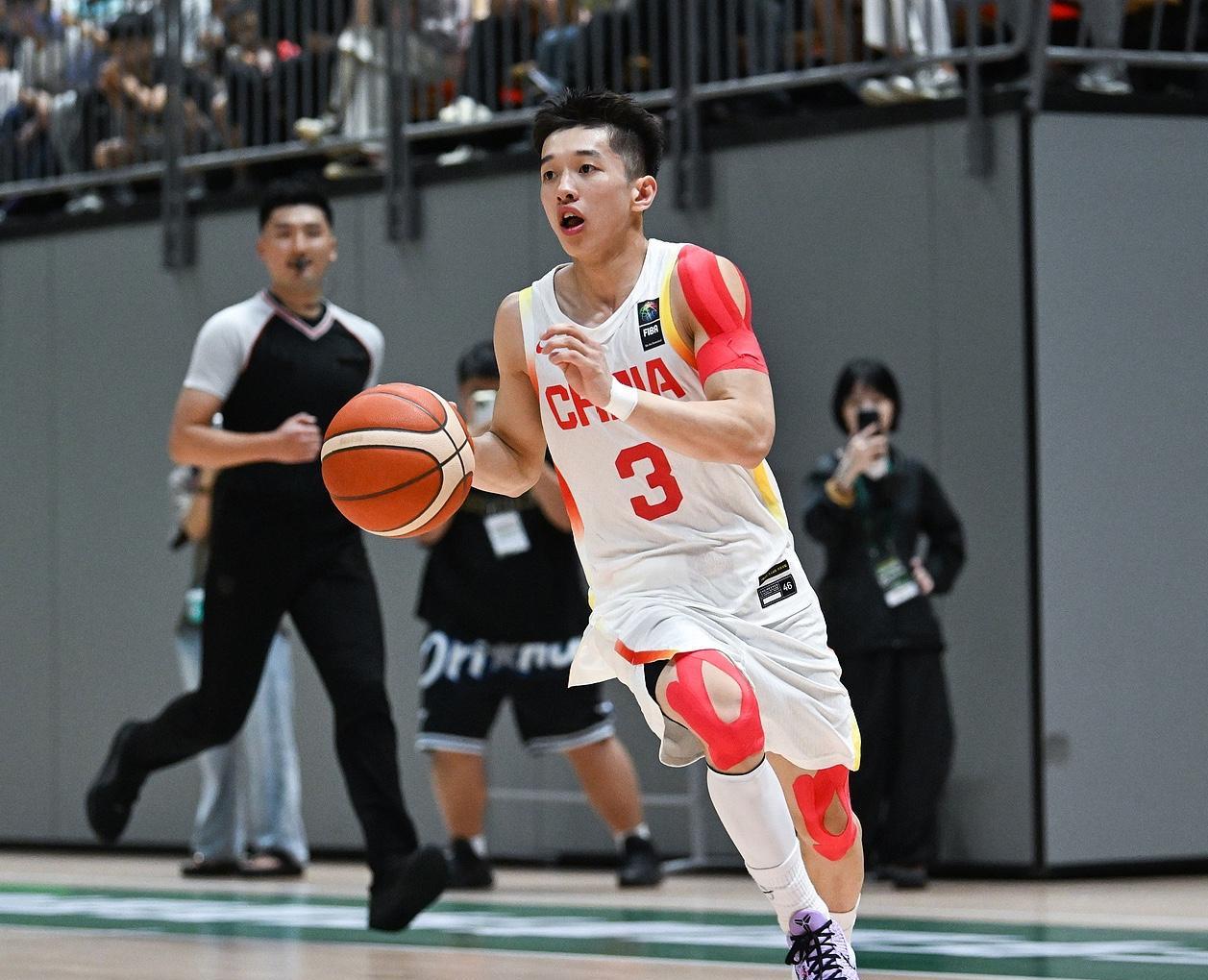 中国男篮U19以81-76战胜纽约复兴者，杨溢虽然只得到5分，我却觉得杨溢本场