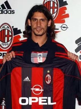 米兰老球迷还记得他吗？每个主教练都有自己的亲信、心腹，米兰的主教练也不例外。0