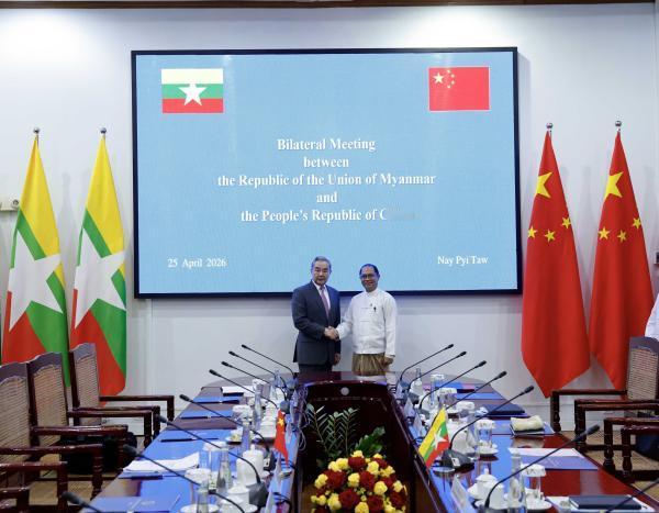 缅甸答应中国了当地时间4月25日，缅甸终于等到了中国的到来，他们十分的开心，