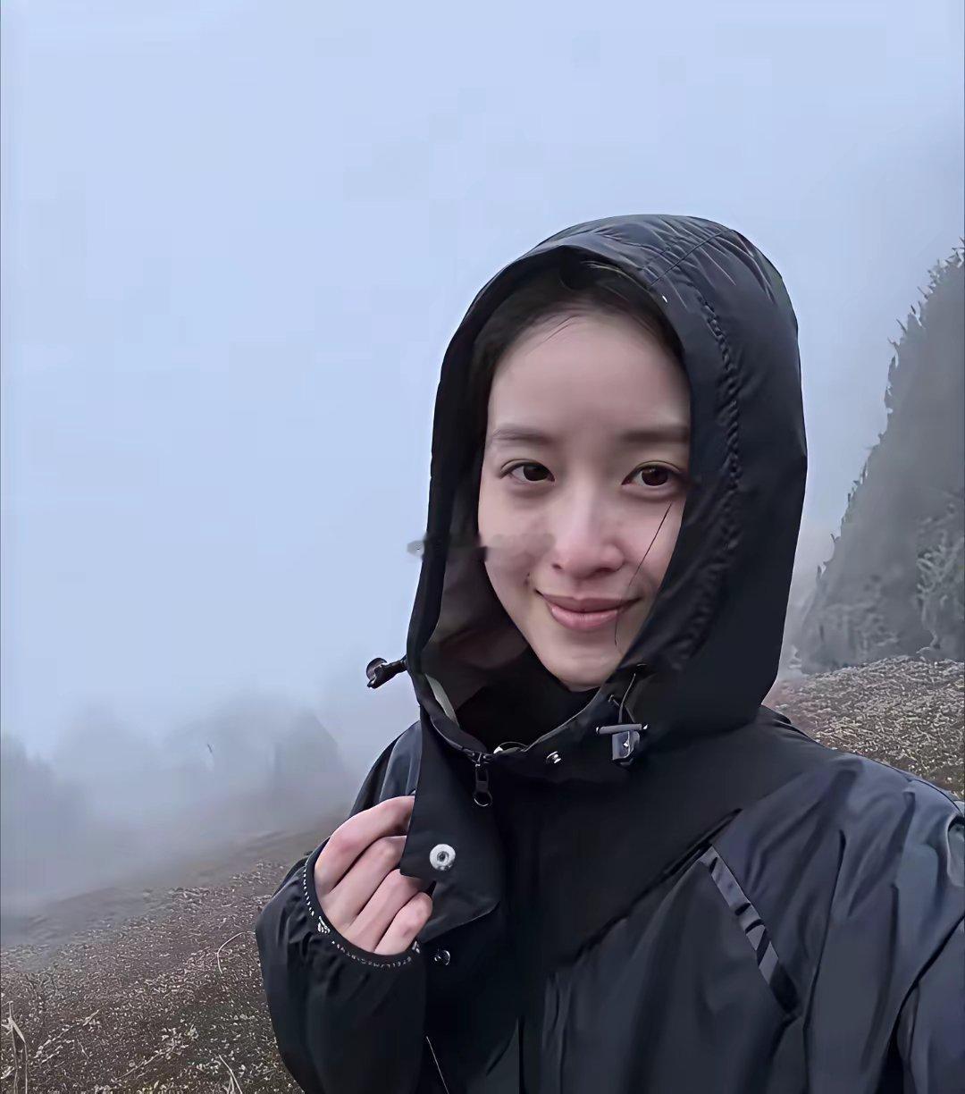 章泽天当时在游山玩水，而刘强东在“送外卖”原来有钱人的生活真的可以随心所欲！