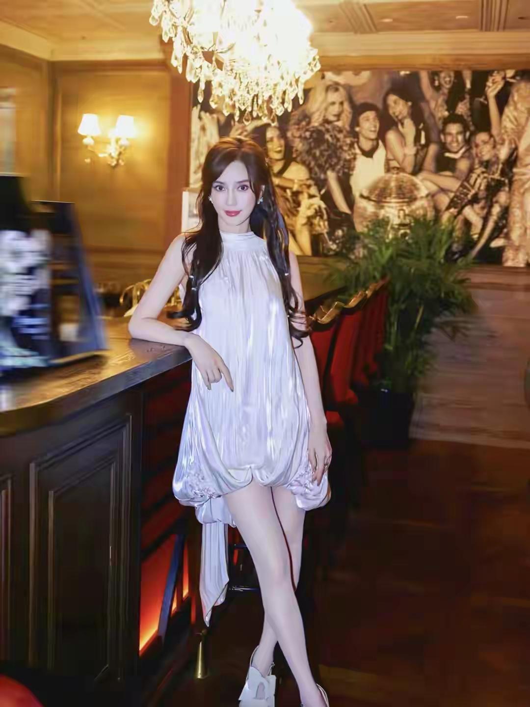 杨颖移动云智能新空间