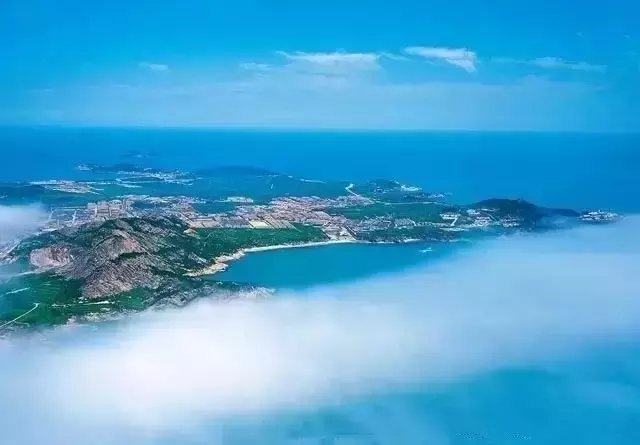 胶州湾位于黄海中部,山东半岛南岸,青岛市境内,是以团岛湾头与薛家岛_cninr 胶州湾位于黄海中部,山东半岛南岸,青岛市境内,是以团岛湾头与薛家岛