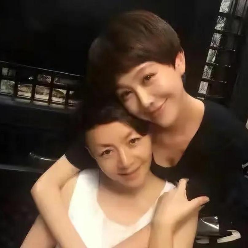 宋丹丹眼光真毒！姜妍嫁的不是行长，是烟火气里的踏实姜妍结婚四年，老公是圈外