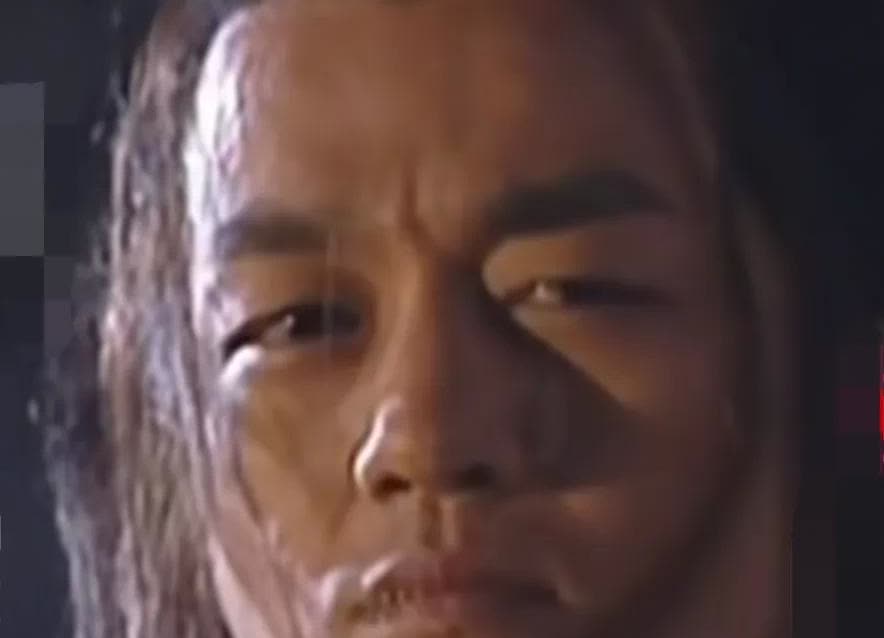 现在看来没人找李亚鹏拍戏不是因为李亚鹏离开娱乐圈不行了！也不是因为李亚鹏