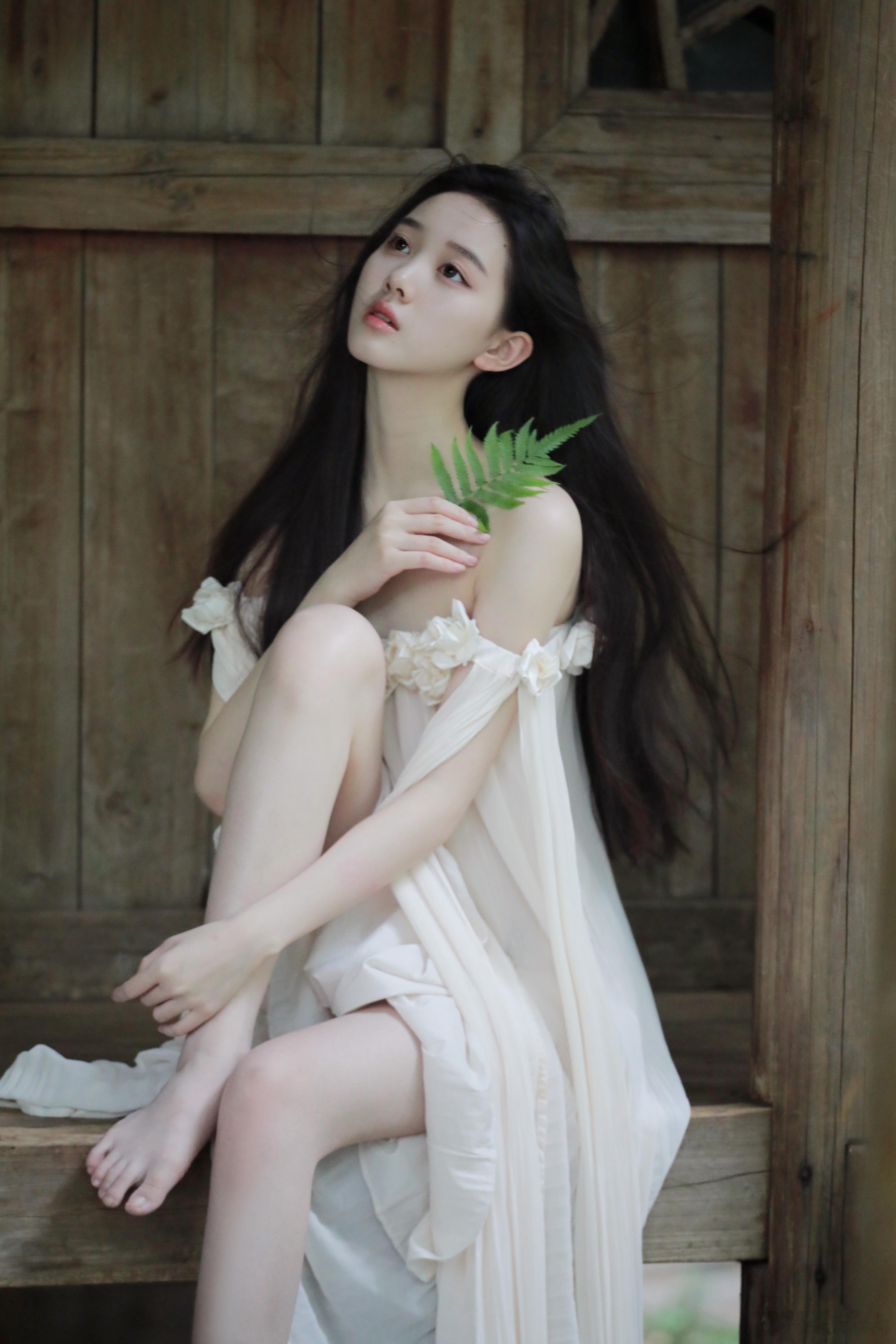 李瑜森林系纯美写真🍃🌳​​​