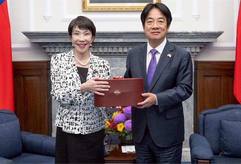 坏消息还是来了！ 10月21日，高市早苗正式坐上日本首相的位置，消息刚