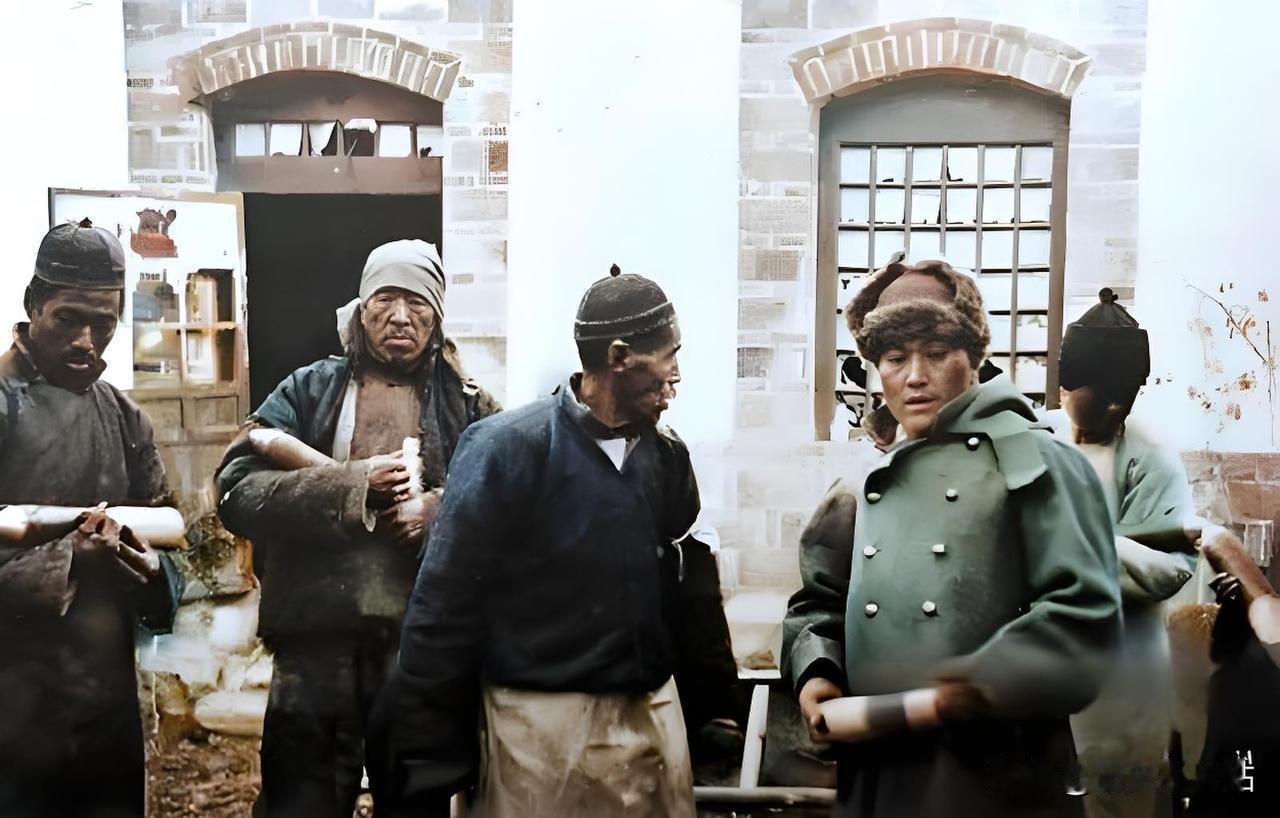 1943年冬，晋察冀根据地北岳区的南秀井村发生一起严重的汉奸叛国事件。时年69岁
