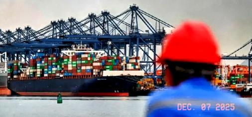 内鬼防不胜防啊！ 《华尔街日报》近日披露了咱国公司绕过稀土管制的手段，其中包