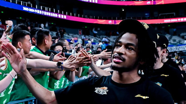 CBA最强小外援! 有望拿下得分王和助攻王, 上赛季在NBA打主力