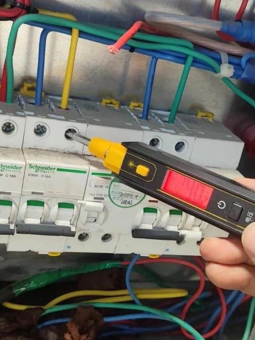 “会修”就能算是一名好电工吗？许多人觉得，身为维修电工，只要会修理，能把损坏