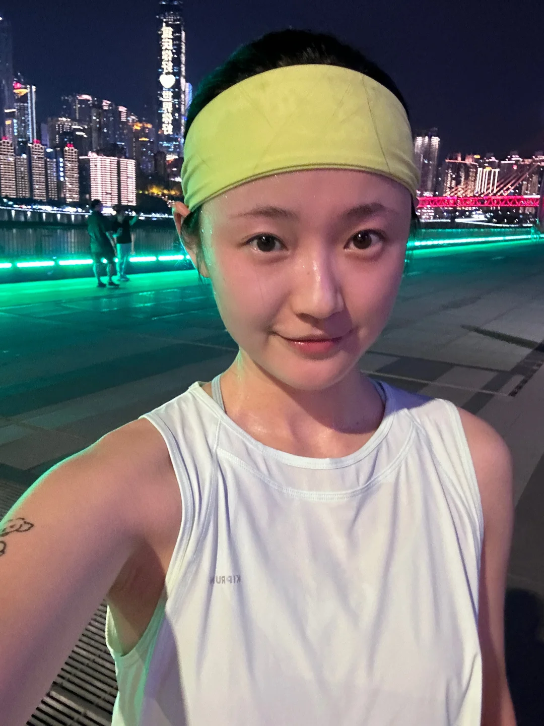 嘻嘻，第一次夜跑🏃‍♀️