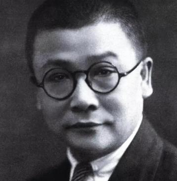 "我一离开北京，你须把那人秘密抓起来。"1949年12月的菊香书屋，毛主席