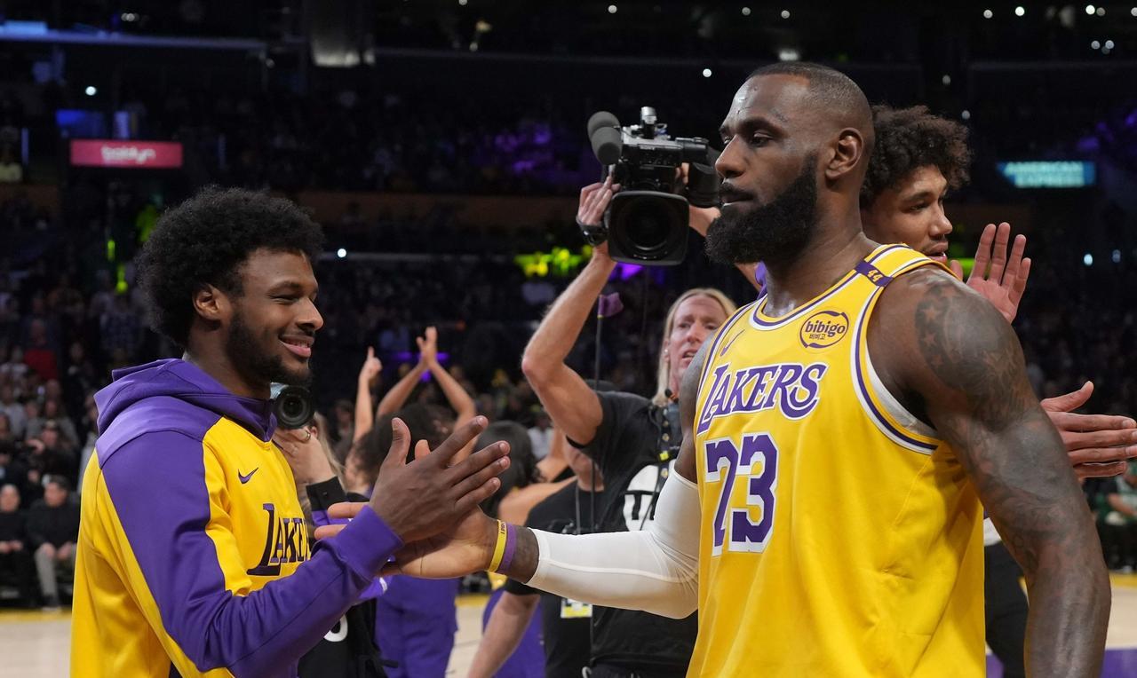 如果詹姆斯不在追求总冠军奖杯，有一支球队值得詹姆斯前往！美媒报道：篮网管理层认为