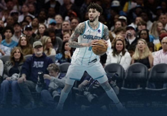 黄蜂淘汰热火将争东八！鲍尔30+10+上篮绝杀！热巴伤退。加时赛最后几秒，全