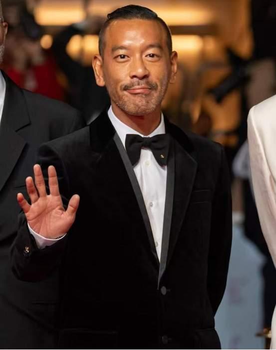 麦俊龙竟然这样干？任贤齐愤怒罢演知名男星被爆让替身上吊1分钟，紧急就医