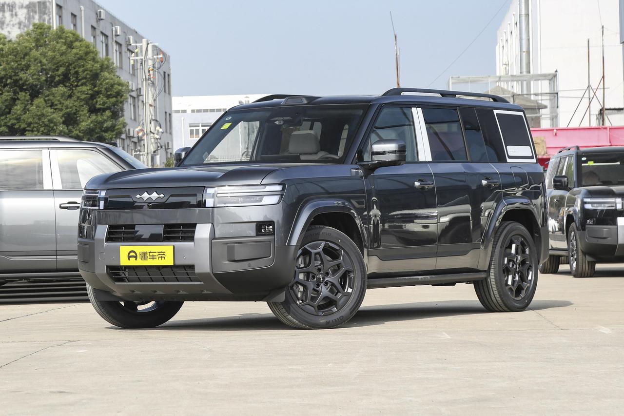 刚上市月销量就连续破2万台，方程豹钛7为何如此火爆？方程豹钛7上市即月销连