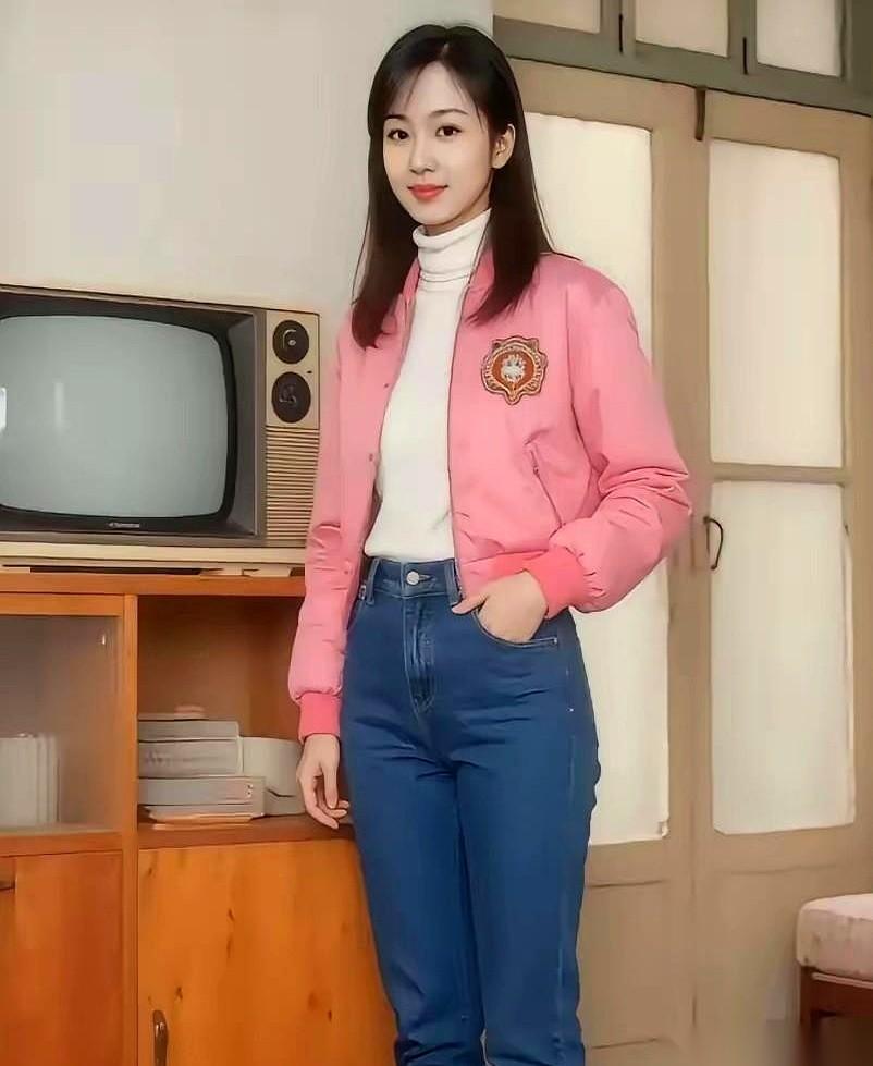 我有时候觉得特别魔幻。我们这一代人，小时候被父母一个眼神就吓得不敢吱声。现在