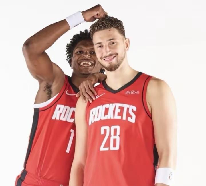 火箭队开启4连客，并迎首个背靠背北京时间11月25至12月2日，火箭队分别客场