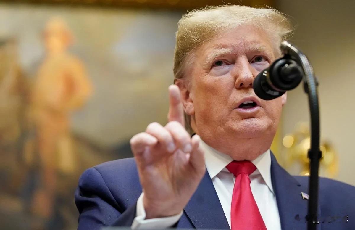 外媒：特朗普有与俄中建立联盟的秘密战略12月11日，DefenseOne