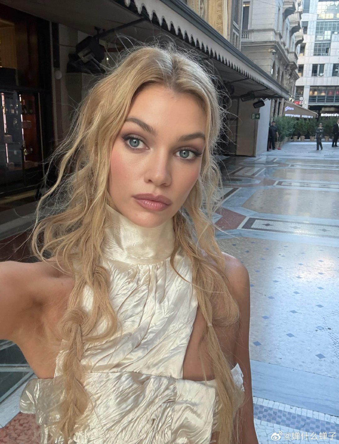 StellaMaxwell×VOGUEWorld|#米兰时装周##春夏时装周#|​​​