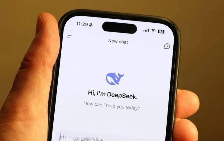 DeepSeek被吐槽变冷漠，其实是大模型集体做的一道取舍题：哄人是有成本的，企