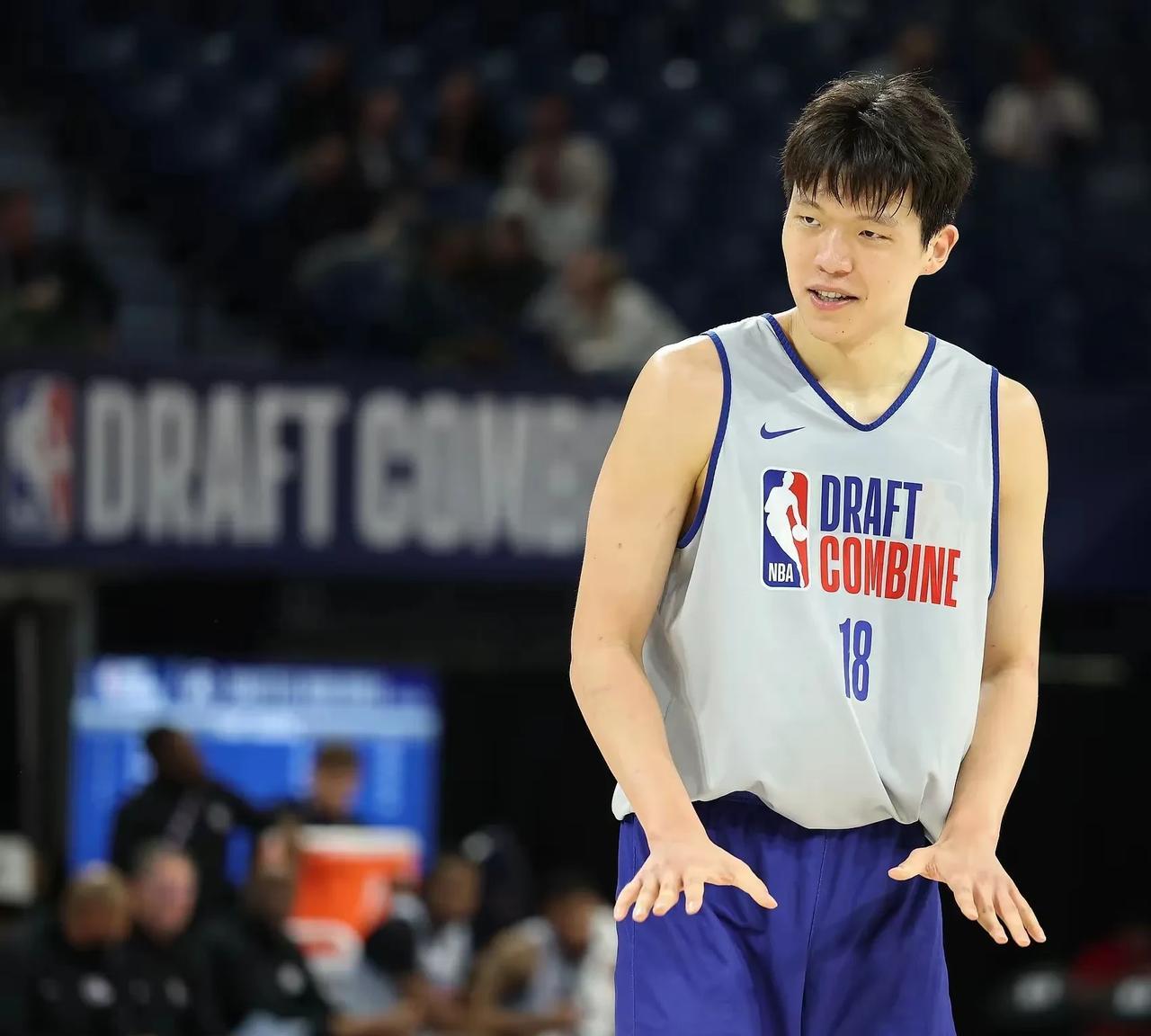 最后一次更新NBA选秀顺位榜！杨瀚森位居次轮！近日，NBA选秀网站公布了最新一