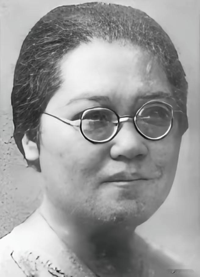 1918年，好色的张敬尧，看上了曾国藩的曾孙女，想仗势强娶。没想到一进门，女孩的