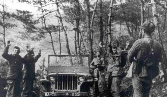 1951年，志愿军91团被美军包围，在制定突围方案时，团长建议向南突围。众人一愣
