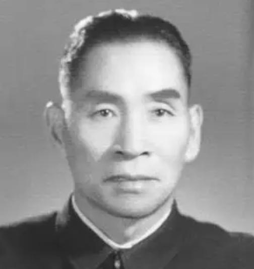 1952年，发国难财的两大贪官刘青山和张子善被毛主席下令处死，处决两人后，毛主席