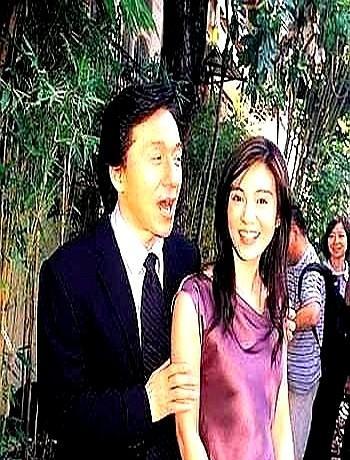 杨采妮公司垮了，成龙二话不说，砸最高片酬捧她。二十年后，他零片酬帮她拍导演首作