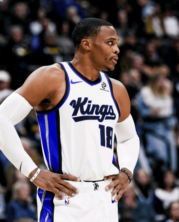 威少首战老东家掘金得到26分12篮板，国王客场不敌掘金。NBA常规赛，国王客场挑